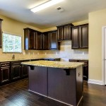 012_36696218-450x300