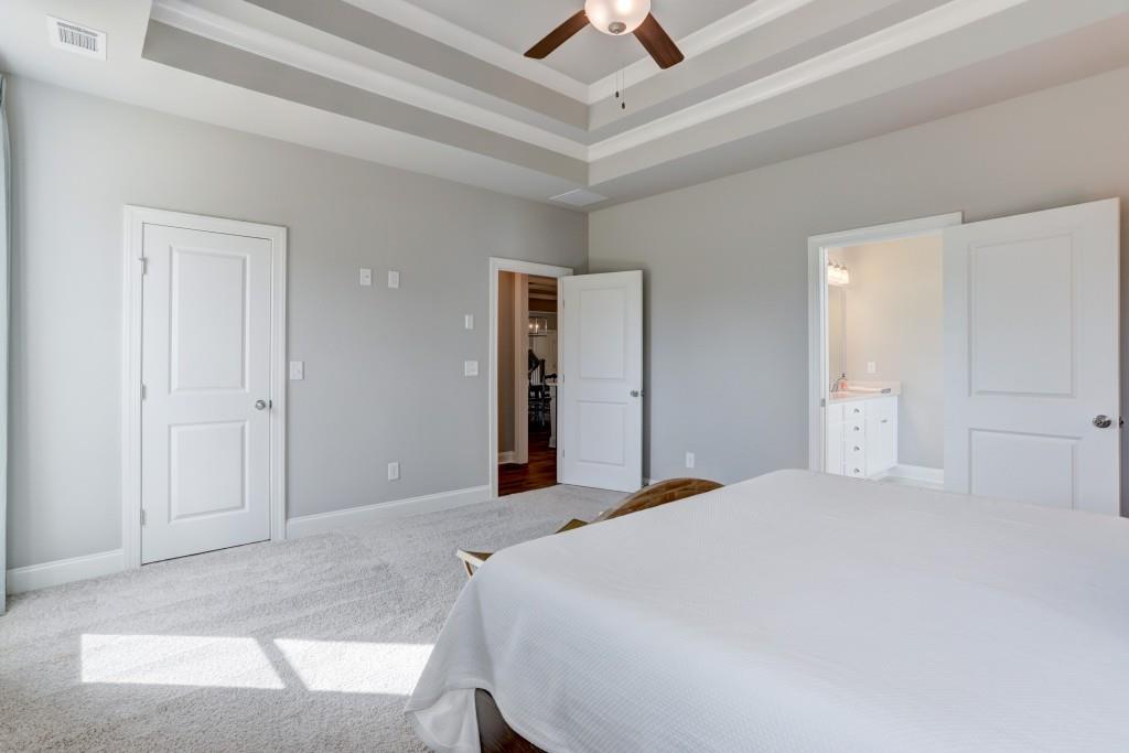 Lot 61 - 29