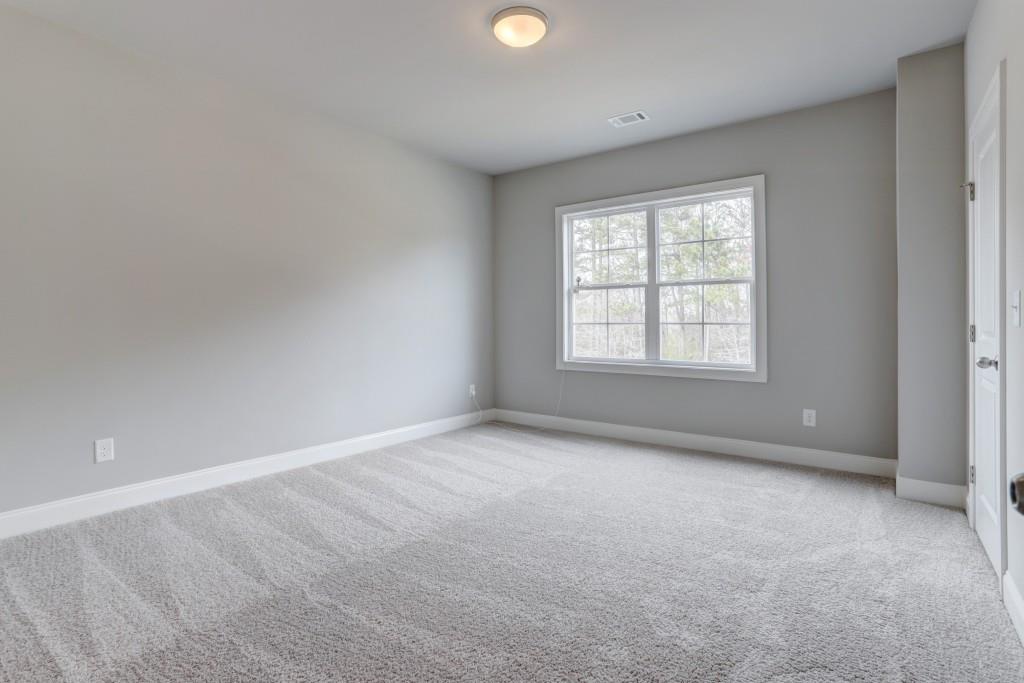 Lot 61 - 37