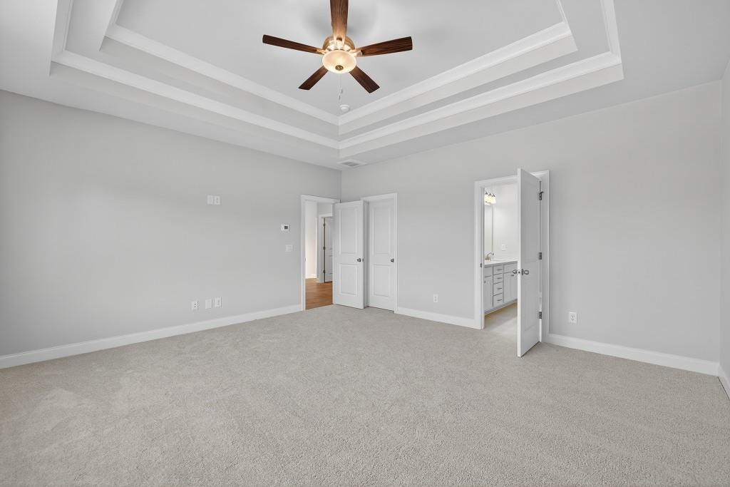 Lot 27 - 28