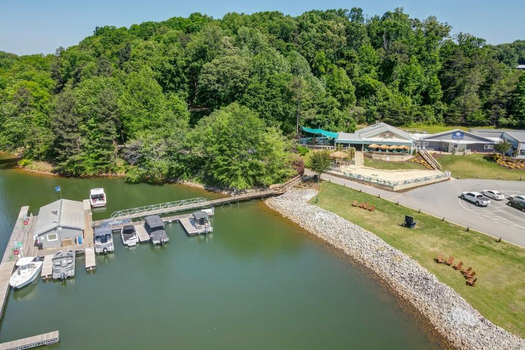 Lot 27 - 43